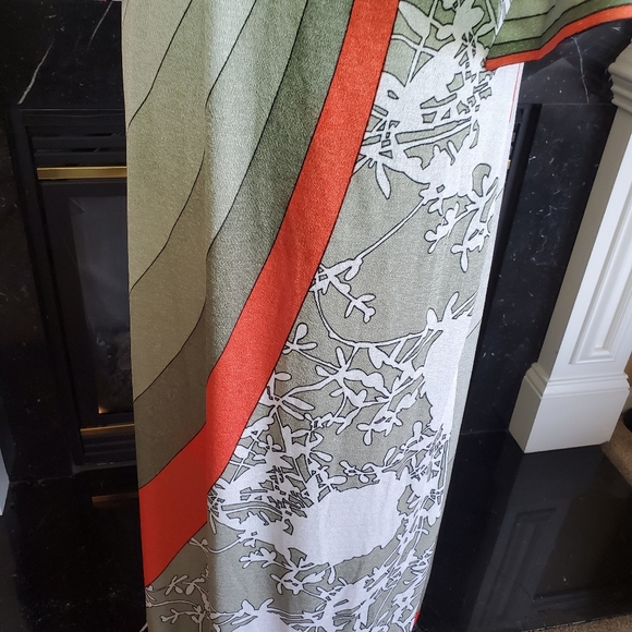 VINTAGE ASIAN INSPIRED MAXI DRESS - Picture 9 of 15